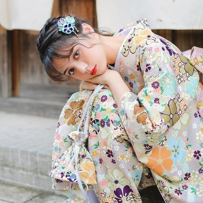 Kimono Japonais fleurs multicolores